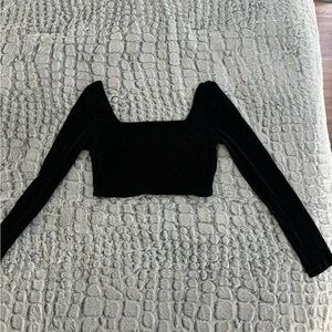 NWOT Small Black Pink Lily Boutique Long Sleeve Sparkly Crop Top